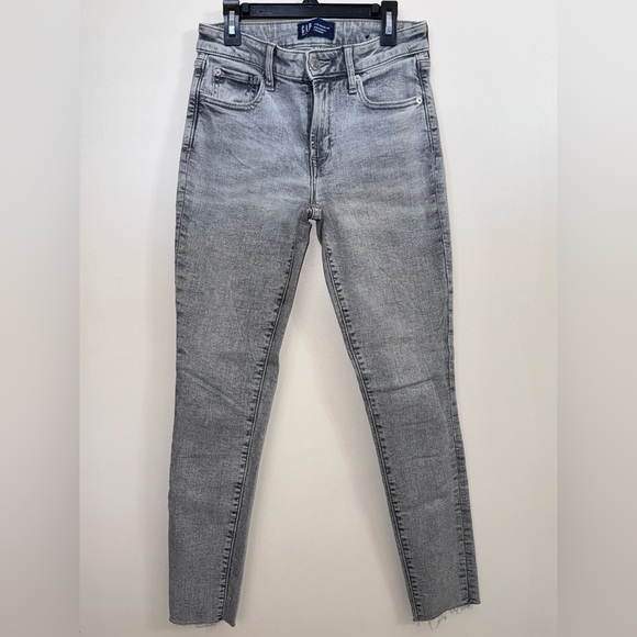 GAP Skinny Cut-off Jeans - Picture 1 of 3